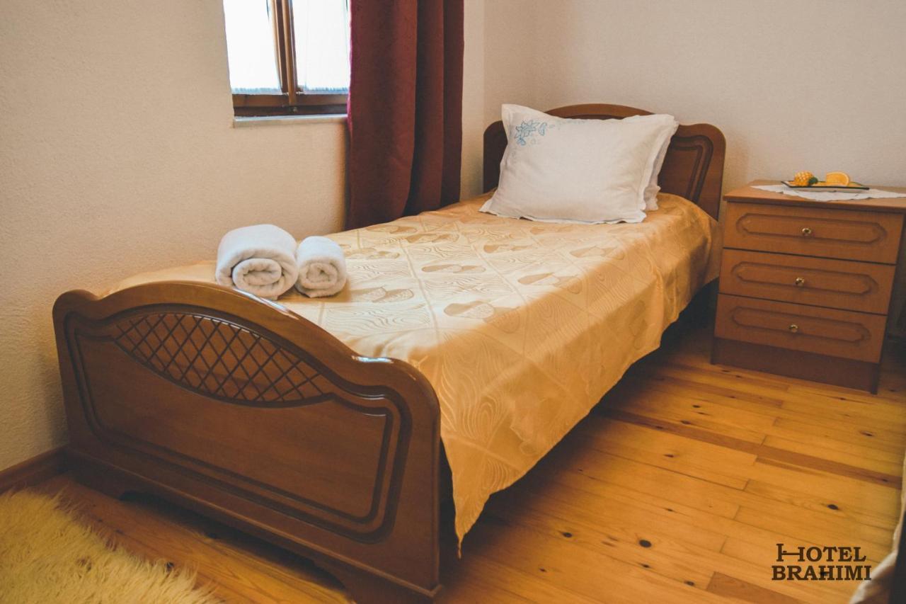 Hotel Brahimi ジロカストラ エクステリア 写真