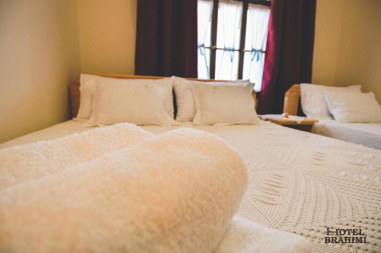 Hotel Brahimi ジロカストラ エクステリア 写真