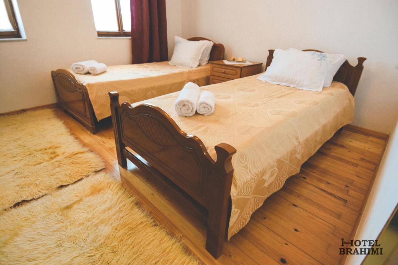 Hotel Brahimi ジロカストラ エクステリア 写真